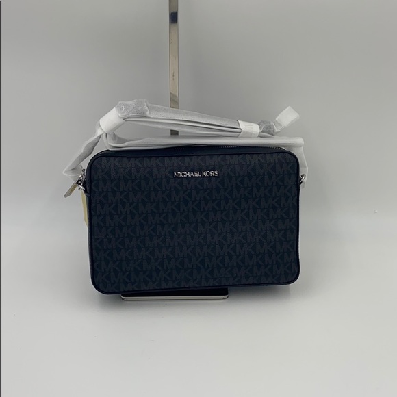 Michael Kors Handbags - Michael kors